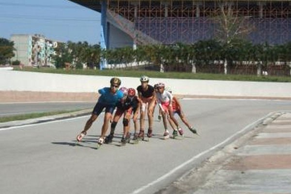 Patinadores cubanos se aprestan a rodar en Maratón de Varadero