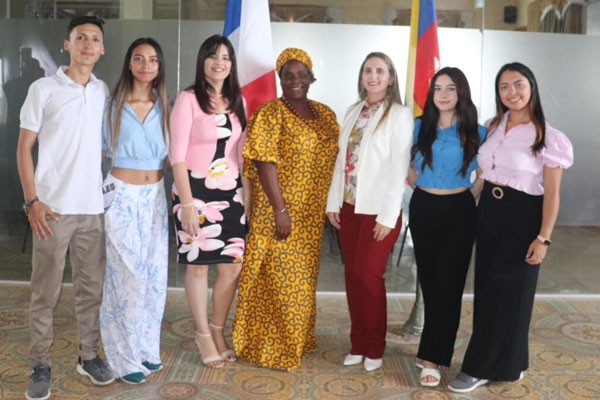 Impacta la internacionalización en fortalezas de universidad camagüeyana