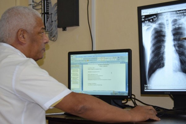 Digitalizador para rayos X en El Salvador, Guantánamo