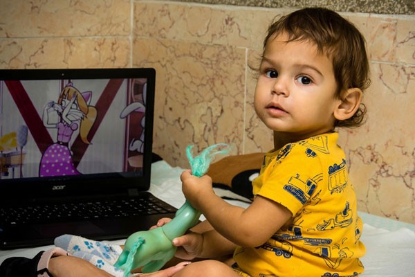 Danielito, residente en la provincia de Granma y sometido a varias cirugías.