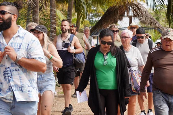 Turismo de naturaleza en el Criadero de Cocodrilos de Morón, en Ciego de Ávila