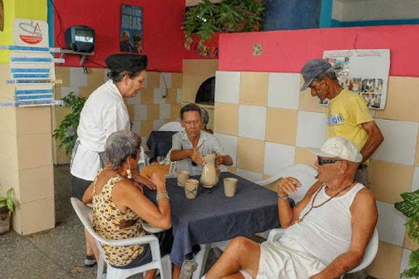 Sistema de Atención a la Familia (SAF).