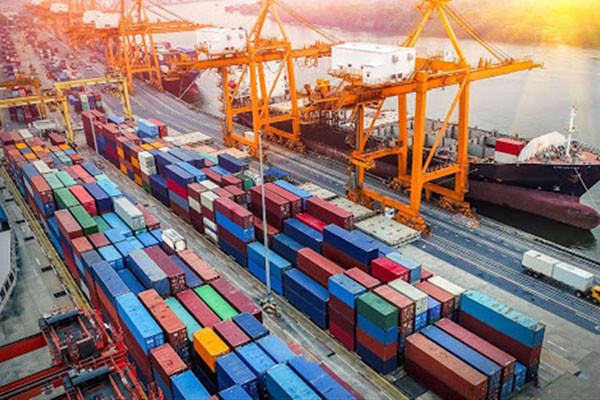 Exportaciones en Vietnam.