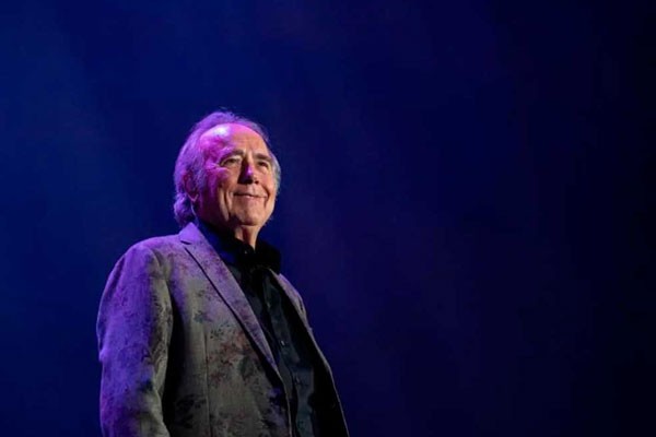 Cantante español Joan Manuel Serrat 