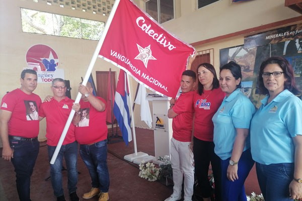 Colectivo representativo de la Unidad Empresarial de Base  (UEB) Aseguramiento y Transporte de la Empresa Geominera Camagüey 