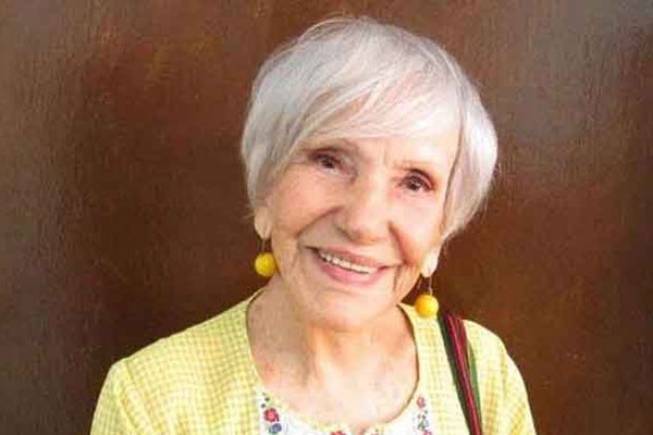 Primera actriz cubana Verónica Lynn.