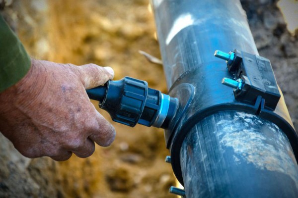 Evidencian impacto del bloqueo de EE.UU. en sector hidráulico