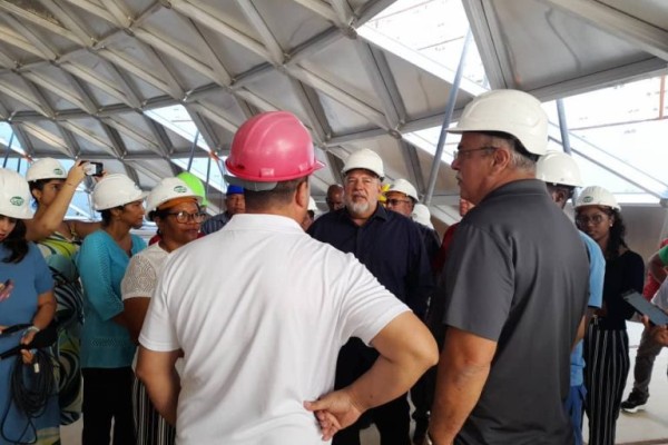 Manuel Marrero Cruz chequea obras en zona industrial de Matanzas