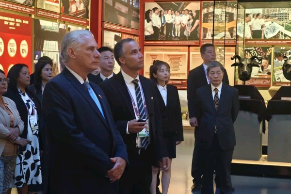 Presidente Díaz-Canel subraya admiración y respeto de Cuba por China