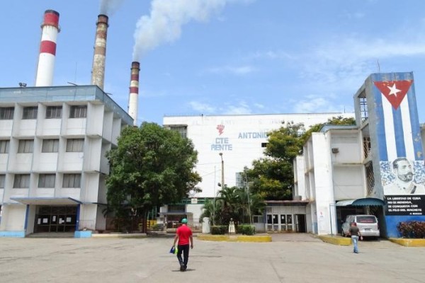 Díaz-Canel expresa condolencias ante el fallecimiento de joven operador tras accidente en termoeléctrica Renté