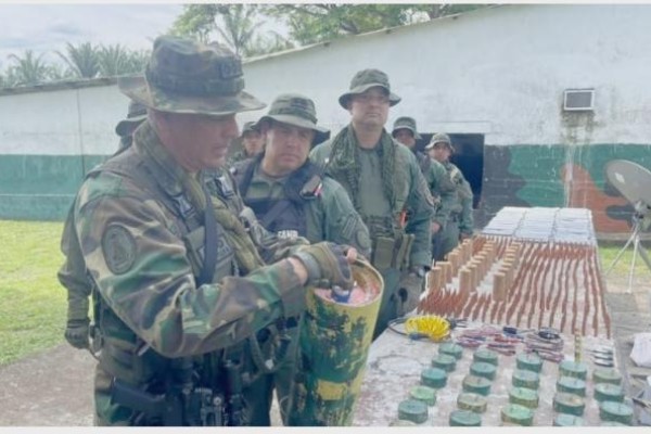 Mentiras «tejidas a mano»