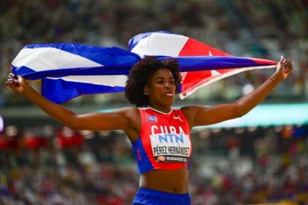Ganó Leyanis Pérez el triple salto del Mundial de Tokio