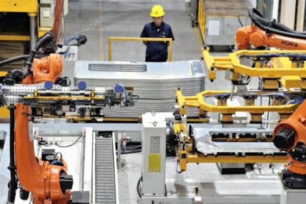 China lidera la automatización industrial con más de la mitad de los robots instalados en el mundo