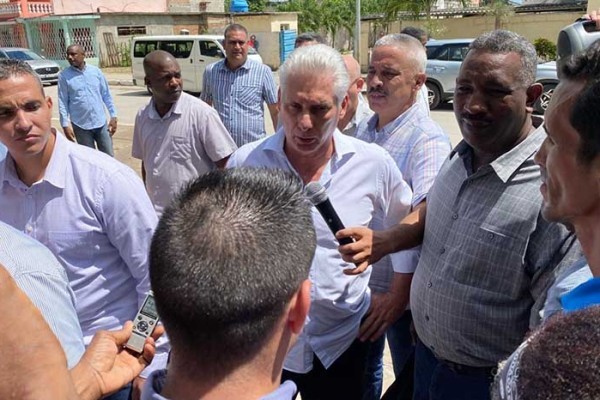 "Díaz-Canel recognizes the work system in Camagüey."