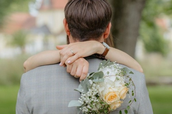 La ciencia contradice al cine: ¿Las mujeres prefieren a hombres buenos o malos?