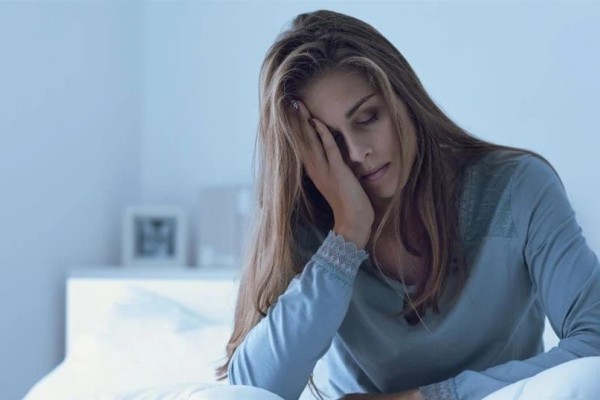 A study reveals that lack of sleep accelerates brain aging.