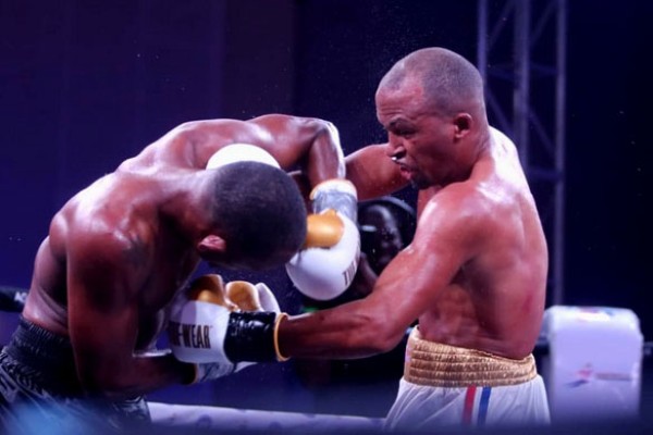 Boxeador Lázaro Álvarez a tercera defensa de faja continental