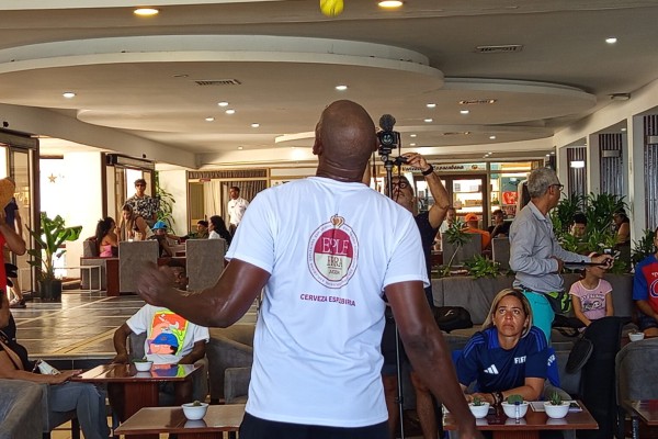 Erick Hernández: Un ejemplo de superación que desafía el tiempo