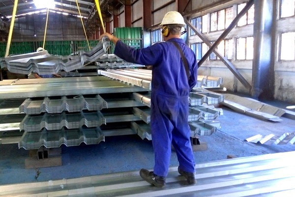 The Roof is Coming to Las Tunas