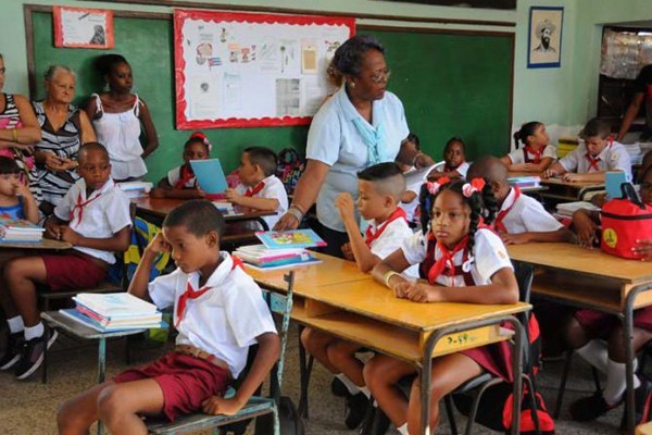 "Educators from Guáimaro enhance educational work."
