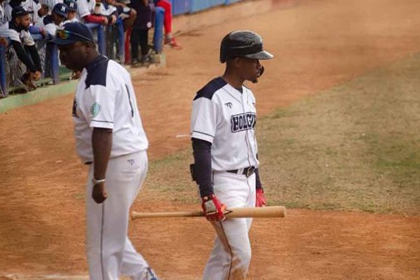 Holguín Takes the Helm in Cuban Baseball Series