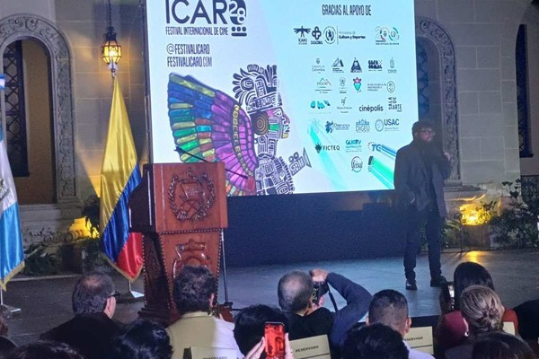 Colombian Actor Ríos Praises Ícaro Film Festival in Guatemala