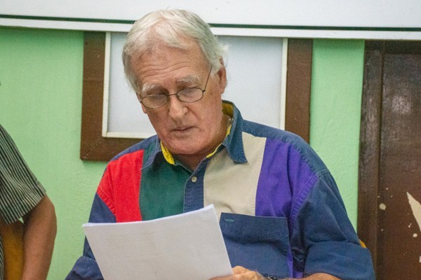  Adolfo Silva: Life on the Sole of the Shoes 