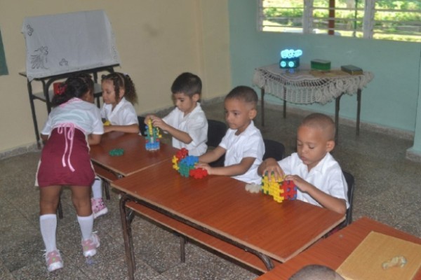 It is guaranteed in Guáimaro the comprehensive education of the new generations.