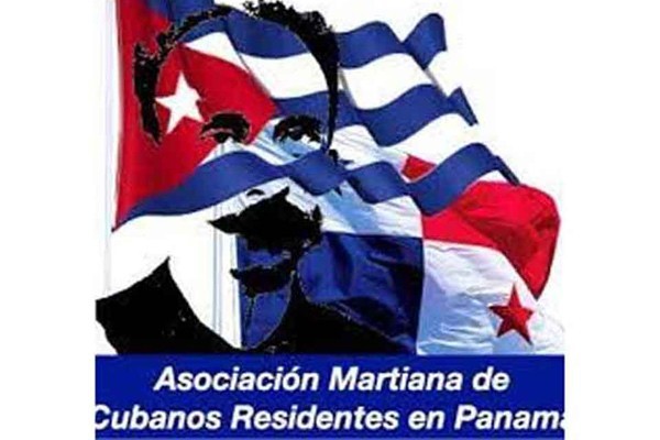 Cuban residents in Panama condemn provocation in front of their embassy