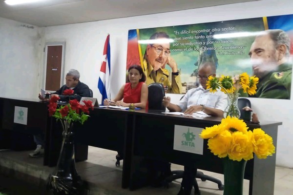 Transporters from Camagüey Ensure Greater School Mobility (+ Photos)