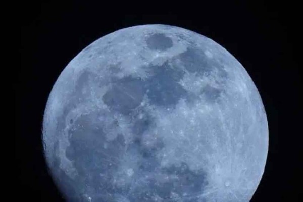 Russia will build a lunar power plant by 2036.