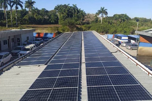 Empresa RENOVA por extender sistemas fotovoltaicos (+ Fotos)