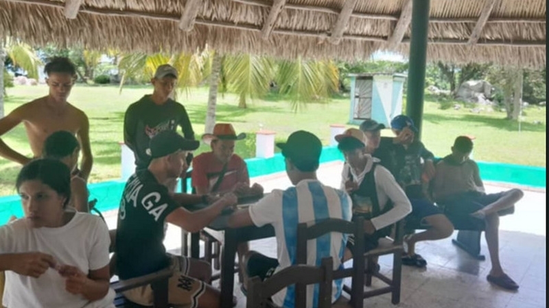 For the pleasure of serving (+ Photos)