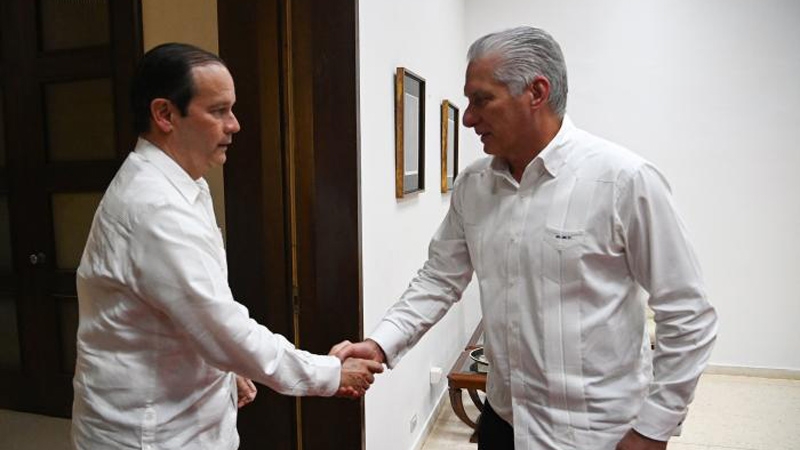 Díaz-Canel y Javier Eduardo Martínez–Acha Vásquez, ministro de Relaciones Exteriores de la República de Panamá