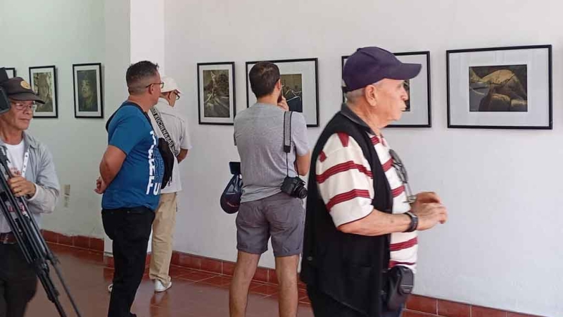 Exposición Simbiosis del fotógrafo 