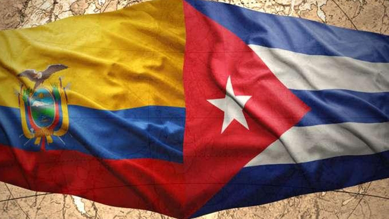 Banderas Ecuador-Cuba