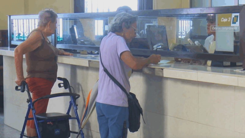 Información sobre el pago a jubilados y disponibilidad de efectivo en Camagüey