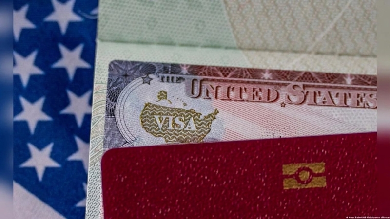 Trump suspende la emisión de visas en todo el mundo