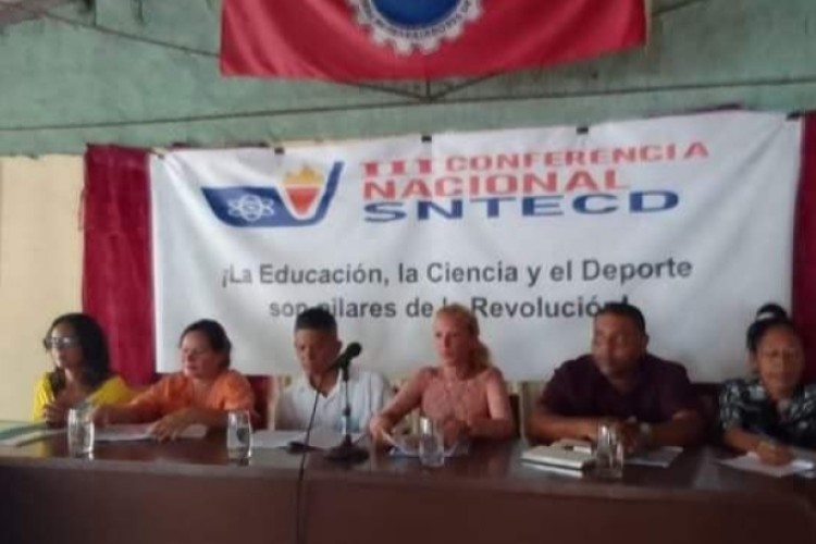 Guáimaro Educators Hold Pilot Assembly Prior to the National Conference of That Sector. (Video)