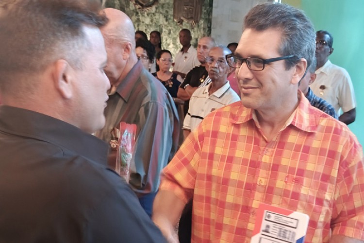 Ponderan labor de trabajadores y colectivos laborales en Camagüey
