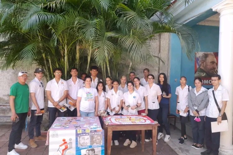 Jornada contra homofobia en Camagüey fortalece formación médica en diversidad sexual