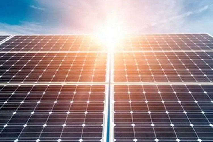 En ejecución parque solar en Camagüey para asegurar estabilidad del SEN