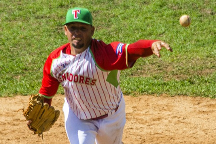 Leñadores asaltan la cima de la Liga Élite del Béisbol Cubano