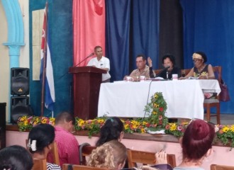 Del debate al trabajo por el bienestar del pueblo (+Fotos)
