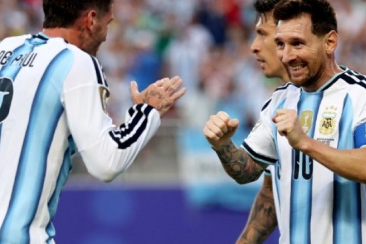 Con hat trick de Messi, Argentina impone su clase en el Mundial