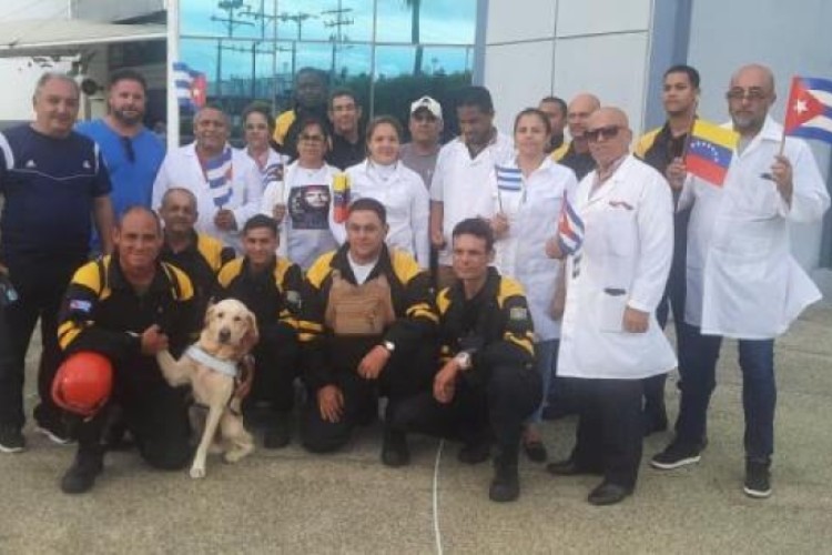Llega a Venezuela Brigada Especial de Salvamento y Rescate de Cuba