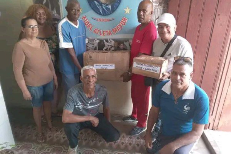 La solidaridad resalta como luz en los tiempos difíciles (+ Fotos)