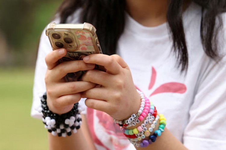 Meta bloquea a menores de 16 años en Australia