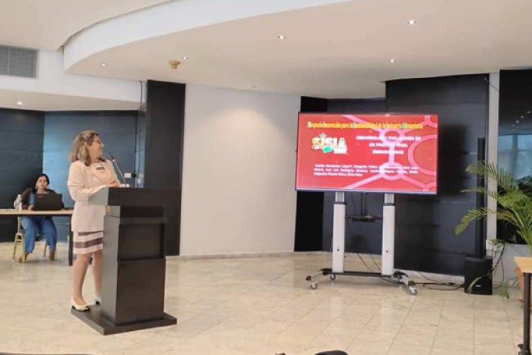 Presentan producto para embarazadas en simposio de alimentos en Cuba