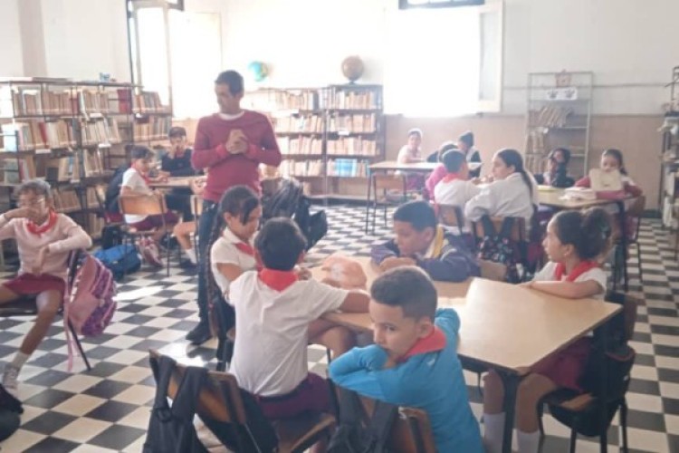 Meeting Where Art Becomes a Bridge (+ Post)